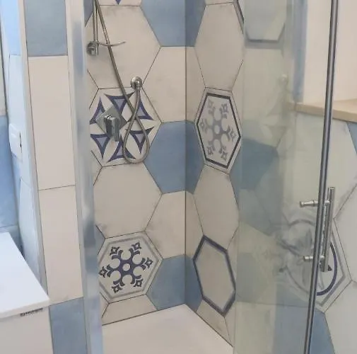 בית הארחה Enrica 3*