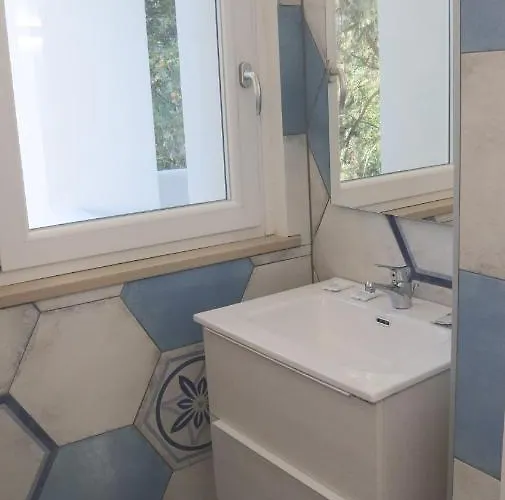 Enrica בית הארחה 3*